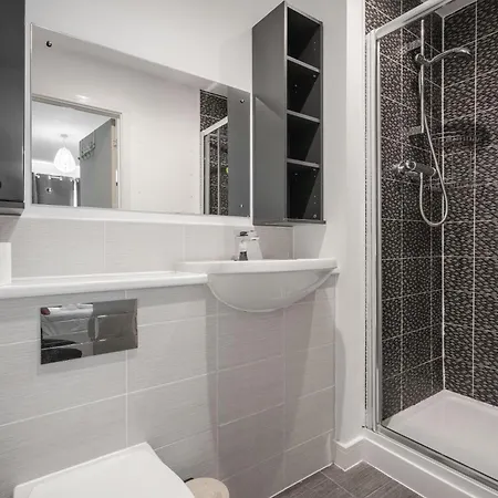 Pool Table - Coop Live Arena, Etihad &