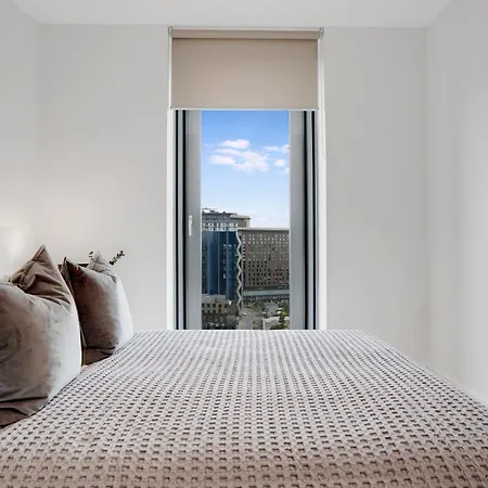 New! Media 2br Free Wifi Manchester