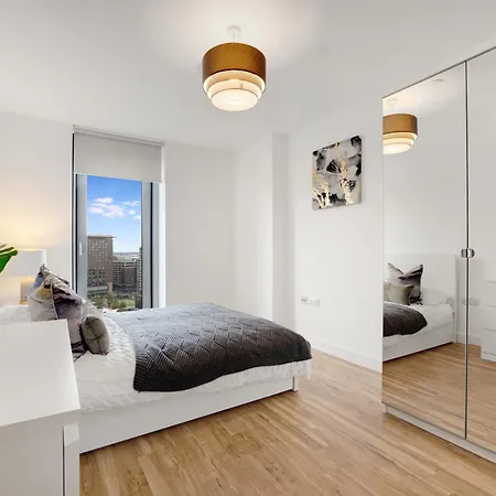 Apartment New! Media 2br Free Wifi Manchester