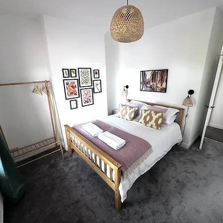 Edwardian Terrace In * 曼彻斯特