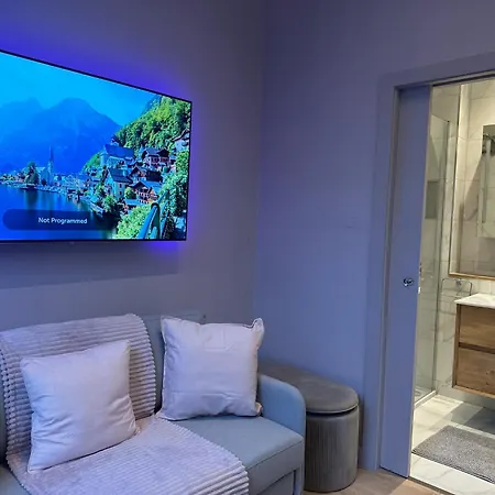 Stunning 2br In Chinatown *