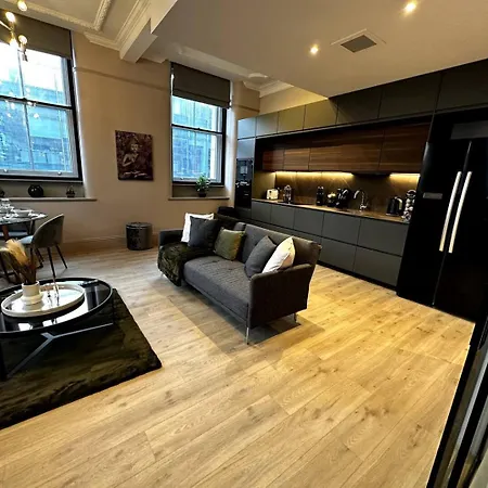 Stunning 2br Apt In Central Manc * مانشستر