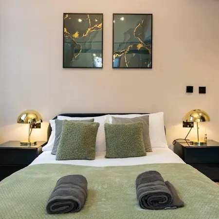 아파트 Luxury 2br Apt In City Centre *