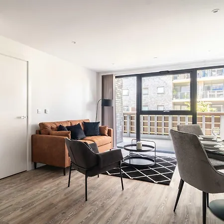 Modern & Bright 2 Bed In Appartement Manchester