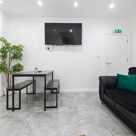 The Kent Luxury House Sleeps 14 Free Parking Σπίτι διακοπών Μάντσεστερ