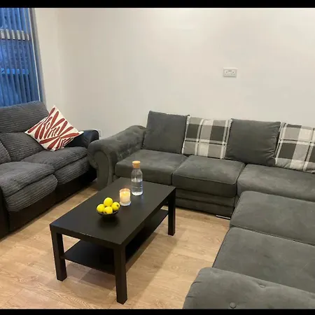 Ensuit Room1 In A 4 Bedroom House Kwatera prywatna
