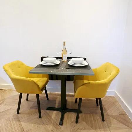 Flat 205 - Duplex Flat Perfect For Couples - Walk To Pass The Keys 曼彻斯特
