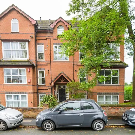 Silver Pines - 2br - King Bed - 6 Guests - Wi-fi - Free Parking Lejlighed *