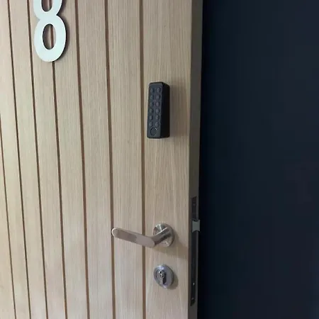 Проживание в семье 8 Riversdale King Size Манчестер