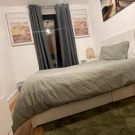 Luxury 2bedroom Serene *