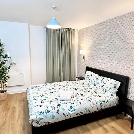 Private Garden With Geodome * مانشستر