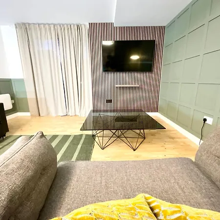 Appartement Private Garden With Geodome Manchester