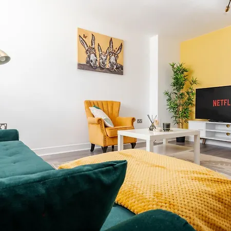 Etihad, & Coop Live - Free Parking - 10ppl * Manchester