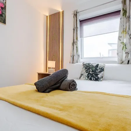 Etihad, & Coop Live - Free Parking - 10ppl Casa de Férias Manchester