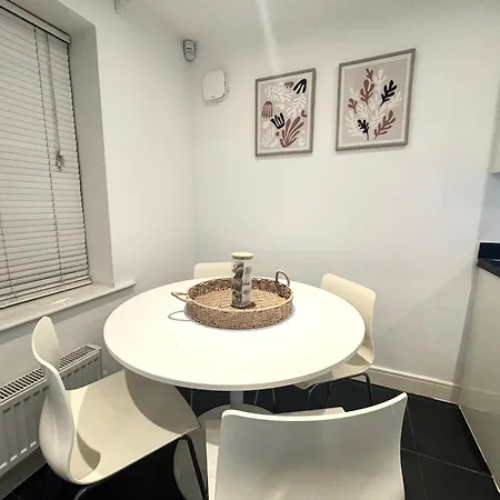 Cosy Modern 3-bed Near Etihad, Coop Arena - Ao Arena And Center *