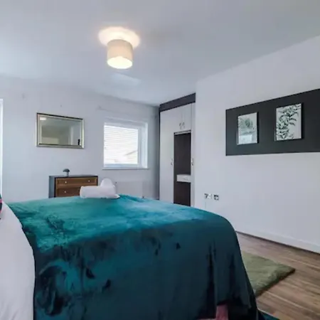 Oasis Retreat - 4 Bedroom House