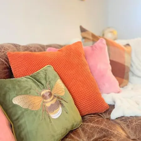 Artistic 3 Bed In Old Trafford Next To Mufc Casa de Férias