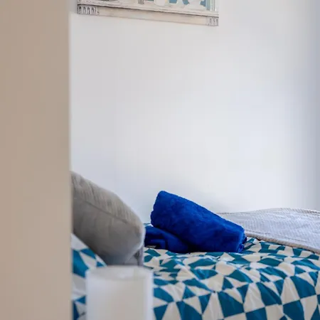 Semesterbostad Stunning Modern 3 Bedroom Townhouse - Perfect Getaway *