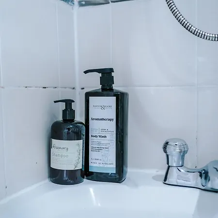 Comfy 2 Bedroom In Manchester, Pool Table And Ps4 * Mánchester