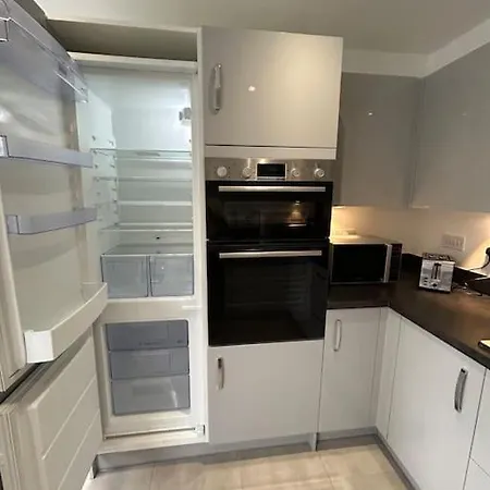 Prázdninový dům 4-bedroom New House Near Centre *