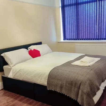 Mancunian Pride בית נופש *