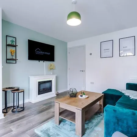 Sleeps 7, Stunning Home, Free Parking, Perfect For Groups, Long Term Disc דירה מנצ'סטר