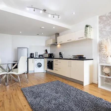 Apartment 2 Bedroom Coop Live Etihad Stadium Pass The Keys Manchester