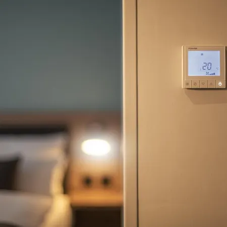 - The Niu, Loom North By Ihg 3*