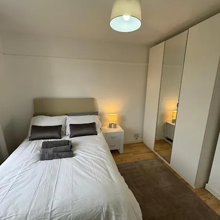 Elegant Estates Humble Abode 6 マンチェスター