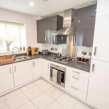 Coop Arena Luxurious Townhouse Semesterbostad *