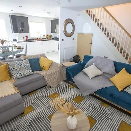 Coop Arena Luxurious Townhouse * Manchester