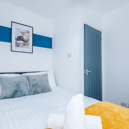 別荘 New! 3-bed In By 53 Degrees Property, Ideal For Contractors & Business Stays, Sleeps 8!