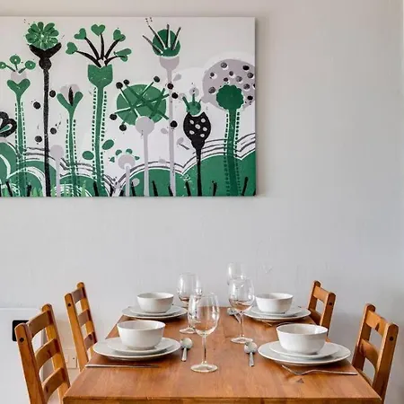 Large 2 Bed 2 Bath Μάντσεστερ