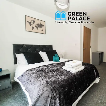 The Palace דירה *