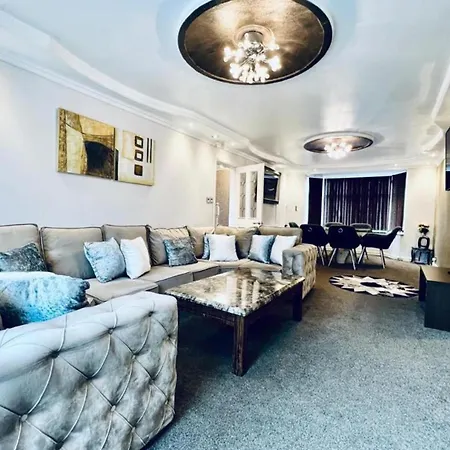 Sweet - Spacious 7br House * Manchester