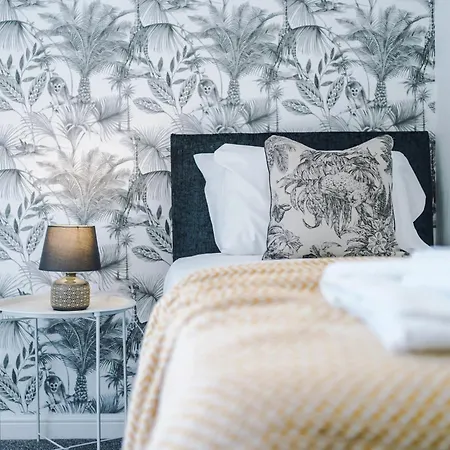 Holiday home Rest&recharge At Waterway House *