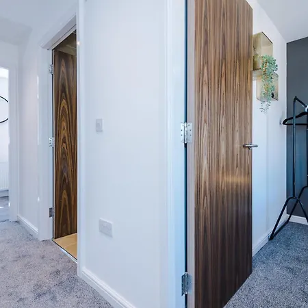 Holiday home Rest&recharge At Waterway House Manchester