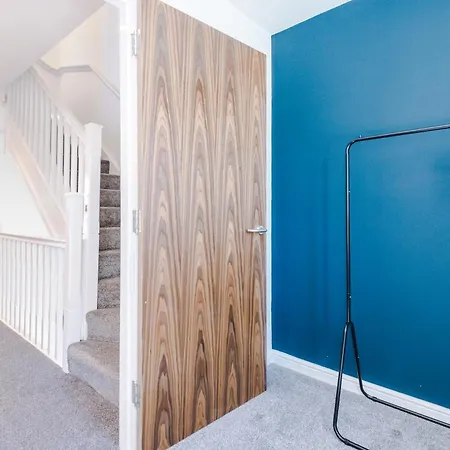 Rest&recharge At Waterway House * Manchester