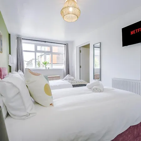 R&r - Modern Townhouse Near Etihad & Centre Vakantiehuis