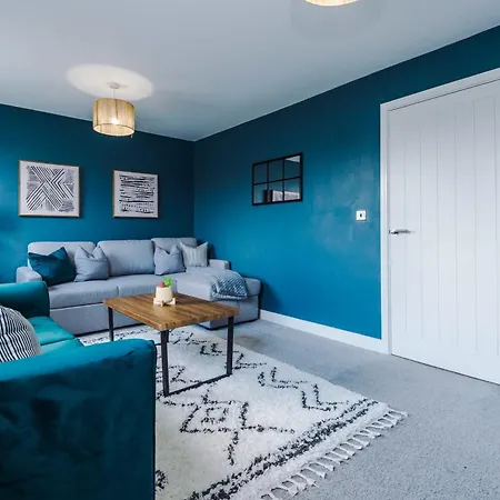 Vakantiehuis R&r - Modern Townhouse Near Etihad & Centre *