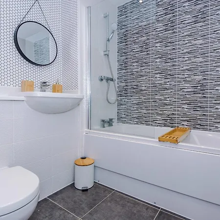 R&r - Modern Townhouse Near Etihad & Centre Vakantiehuis