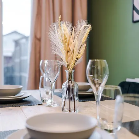 Rest&recharge At A Spacious Townhouse By The Etihad Dom wakacyjny Manchester