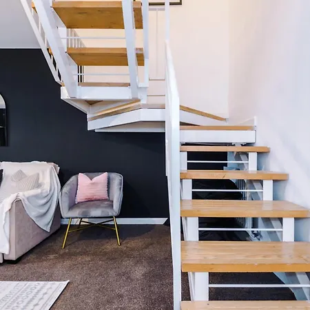 Rest&recharge At A Spacious Townhouse By The Etihad *