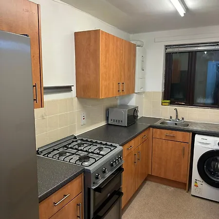 アパート Lively 1 Bed Flat *