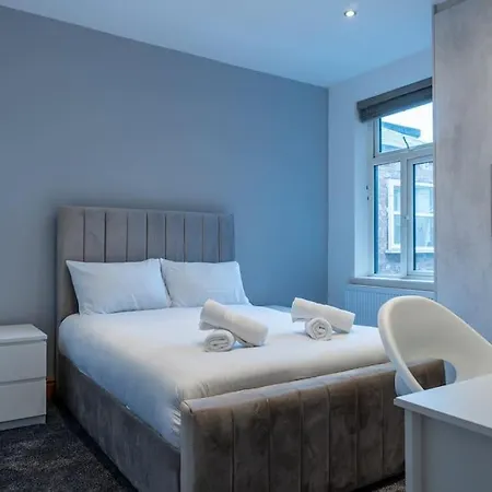 Luxury 4 Bedroom Manchester
