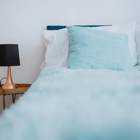 Lux Livin' - Luxury 2 Bed Centre Free Parking Appartement *