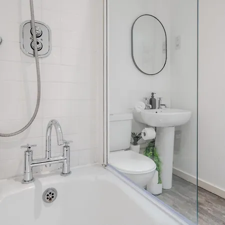 Appartement Lux Livin' - Luxury 2 Bed Centre Free Parking