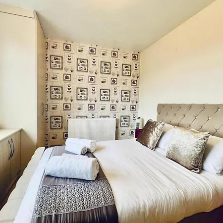 Holiday home Sweet - Spacious 7br House
