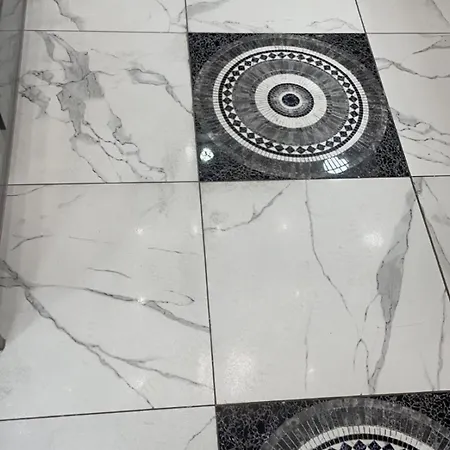 - 1 Bed- Garden - Parking * Μάντσεστερ