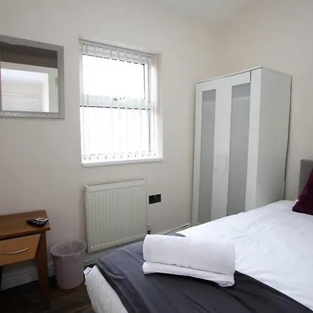 Ferienhaus 6 Bedroom House 10min Drive From Centre Manchester